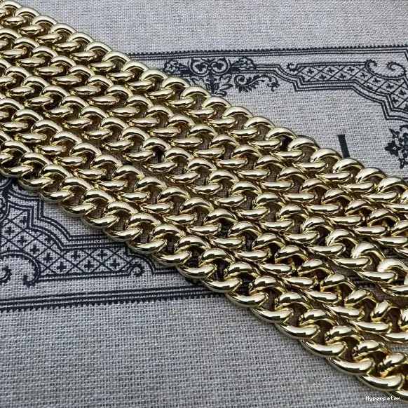 Hyper Peter wallet Chain Gucci Gucci script with 0610